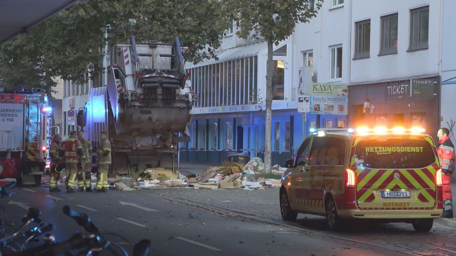 Bremen: Lebloser Mann im Müllwagen gefunden