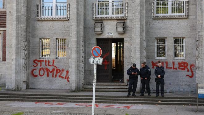 Nahost-Konflikt: Vermummte an FU Berlin - Besetzung gescheitert | DIE ZEIT