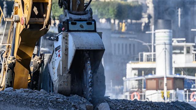 Brückenabbruch in Dresden: Probleme mit Wasserstand bei Abbruch an Carolabrücke