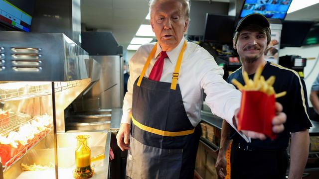 US-Wahlkampf: Trump macht Wahlkampf bei McDonald's - Spitze gegen Harris