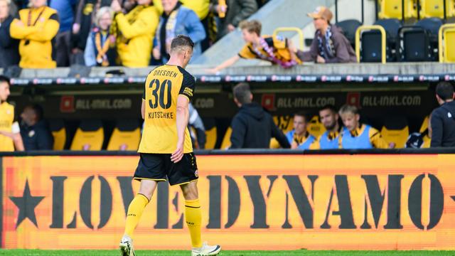 3. Fußball-Liga: Dresden verliert in Wiesbaden 0:1 - Kutschke mit Rot