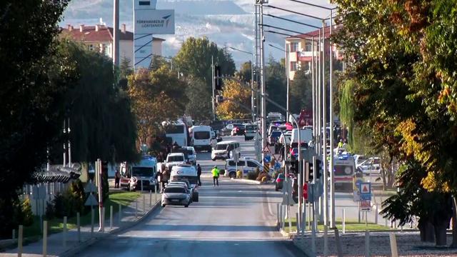 Angriff auf Rüstungsfirma: Nach Anschlag: Türkei fliegt Angriffe in Syrien und Irak