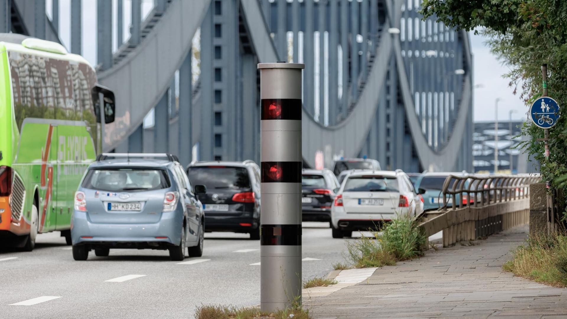 Auszeichnung: «Goldener Blitzer»: Hamburg bei Raser-Bußgeldern spitze