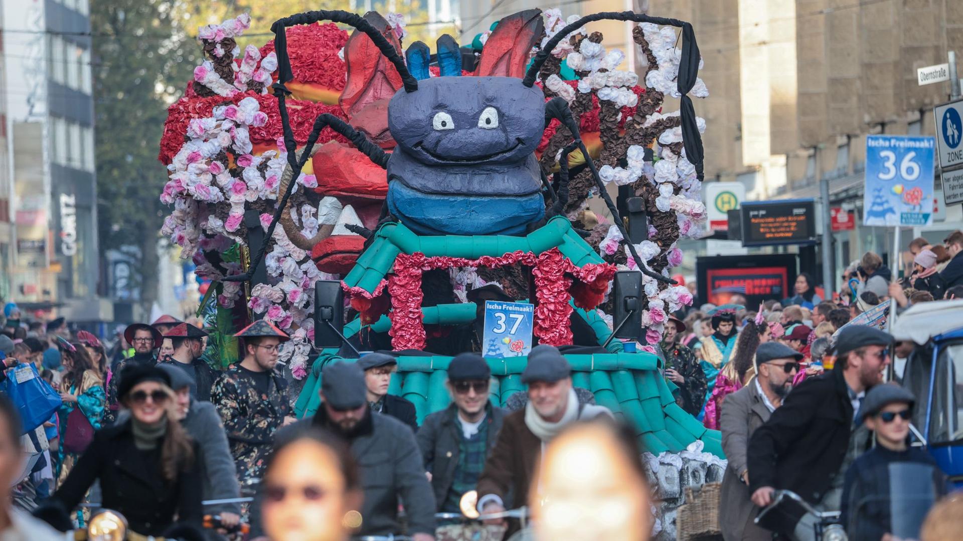 Großes Volksfest: Tausende Schaulustige bei Freimarktsumzug in Bremen