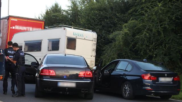 Kriminalität: Nach Autobahn-Angriff: Fahndung nach Männern verstärkt