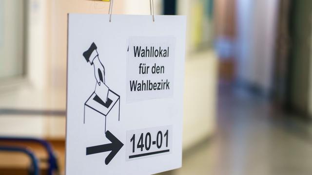 Wahlen: Studie: Briefwahl auch im Fokus von Verschwörungserzählungen