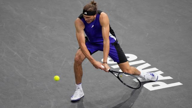 ATP-Tour: Tennisprofi Zverev im Viertelfinale von Paris