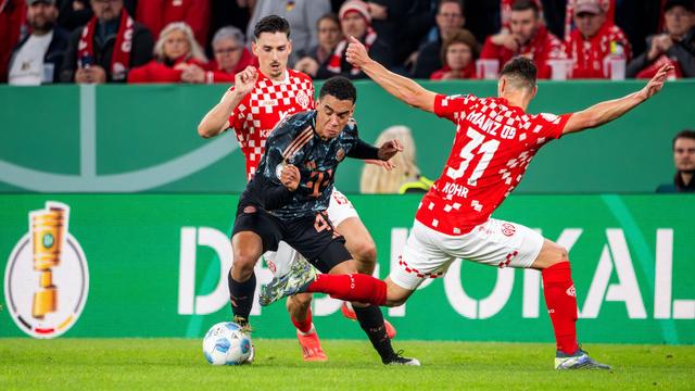 Fußball-Bundesliga: FC Bayern empfängt Union Berlin - Augsburg in Wolfsburg