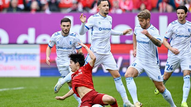 2. Bundesliga: Trotz Überzahl: Kaiserslautern nur 2:2 gegen Magdeburg