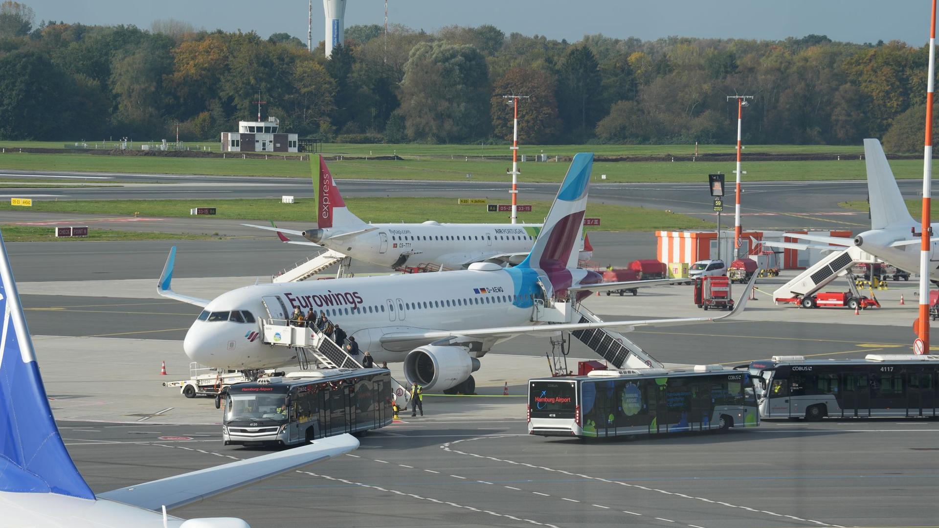 Luftverkehr: Hamburger Flughafen zieht für Herbstferien positive Bilanz