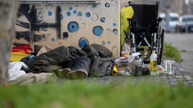 Erster Wohnungslosenbericht: Saarland will Obdachlosen mehr Würde und mehr Hilfen geben