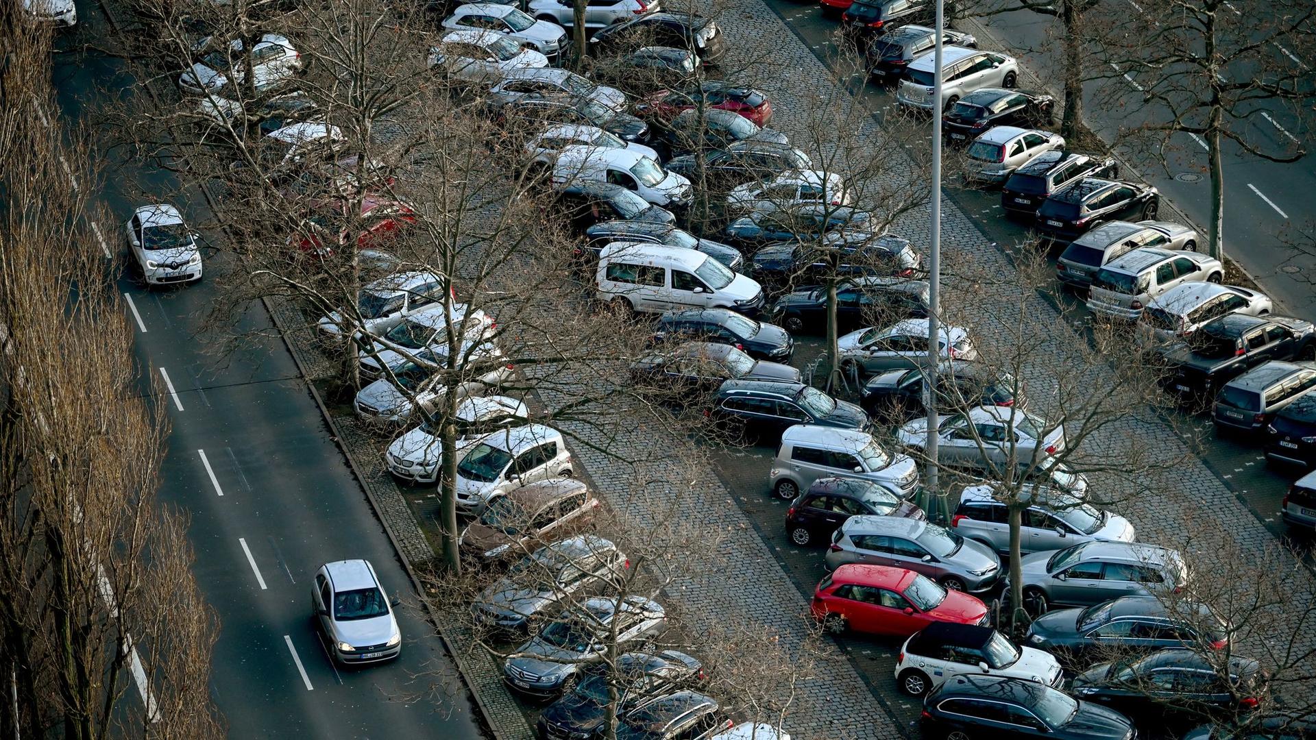 Verkehr: 1,2 Millionen Parkplätze in Berlin - Karte zeigt Details