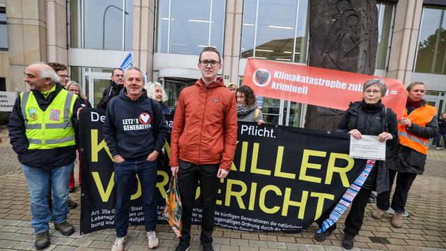 Flughafen blockiert: Prozessbeginn gegen 21-jährigen Klima-Aktivist in Essen