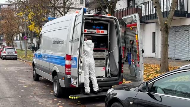 Kriminalität: Mutter und Töchter getötet - Spurensicherung vor Ort