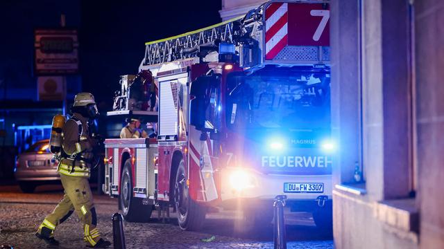 Duisburg: Feuerwehr rettet 26 Menschen aus brennendem Haus