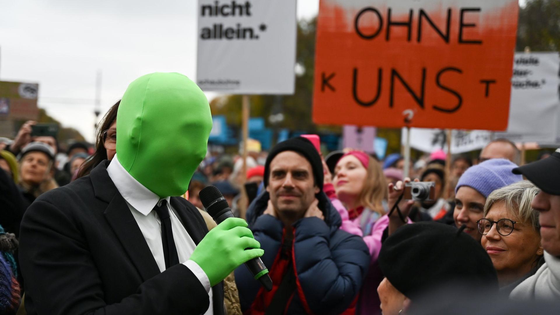 Berliner Haushalt: Protest gegen Sparprogramm - Kulturbranche macht mobil