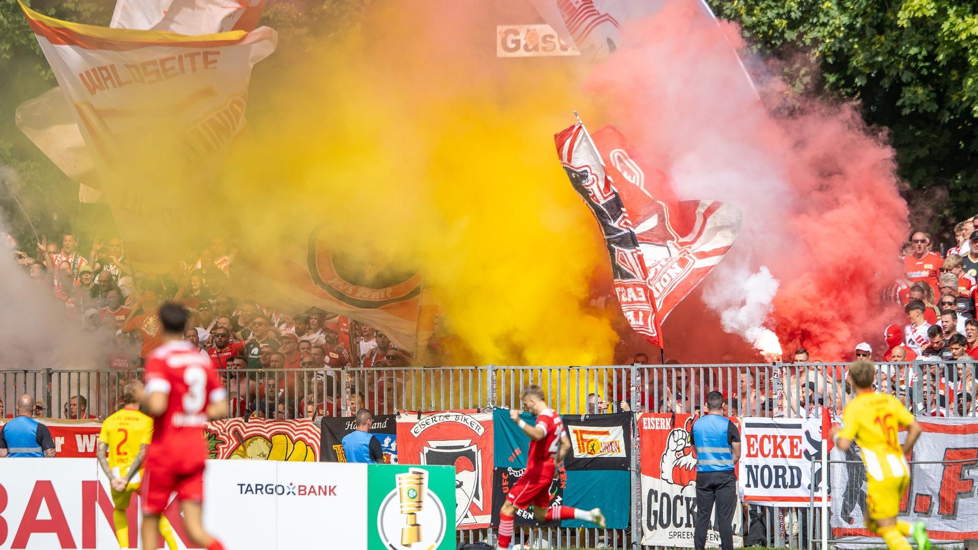 Fußball-Bundesliga: Wegen Pyro: Union Berlin muss 45.000 Euro zahlen