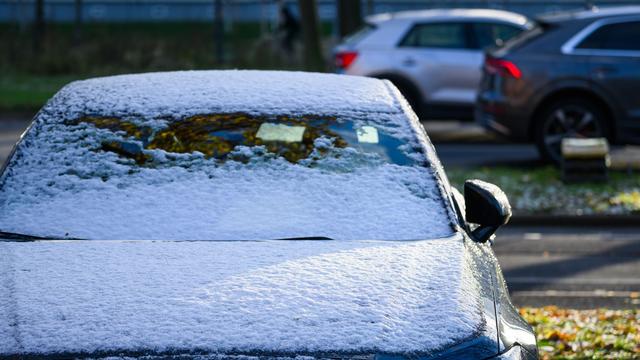 Winterwetter: Winterliche Vorboten mit Schneeschauern in Sachsen