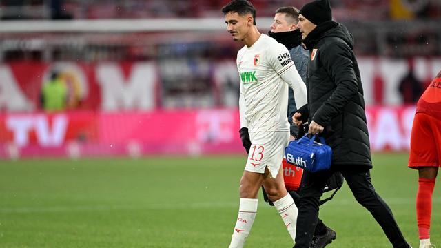 Fußball-Bundesliga: Augsburg beklagt neben Niederlage Ausfälle in der Abwehr