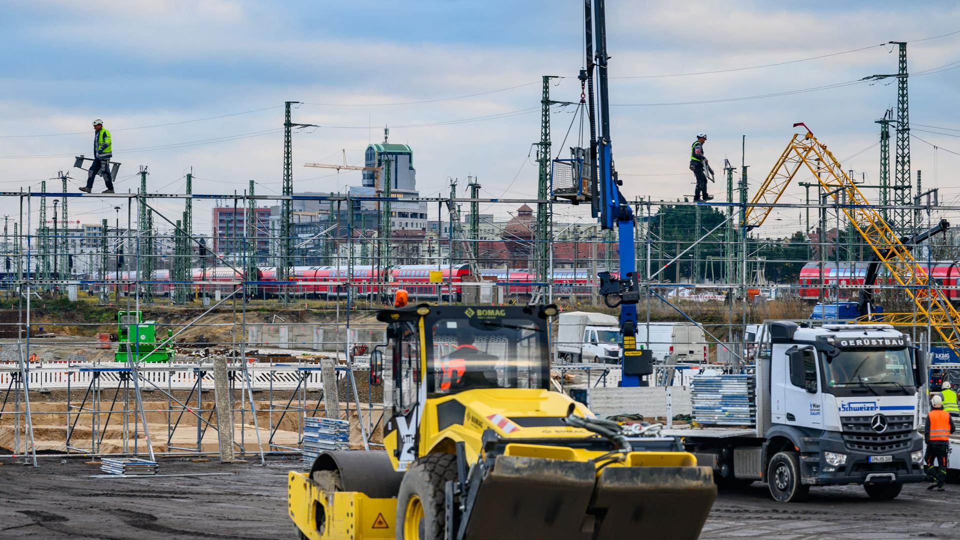 Deutsche Bahn: Bauarbeiten am ICE-Instandhaltungswerk in Cottbus im Plan