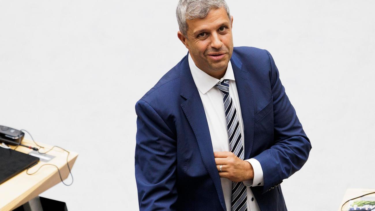 Pulled dynamically from the source outlet