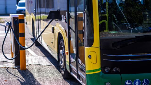 Alternative Antriebe: Studie: Etwa 15 Prozent E-Busse im ÖPNV bis 2025