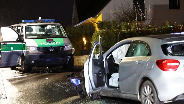 Verletzte Polizisten: Polizei stoppt mutmaßliche Unfallfahrerin mit Schüssen