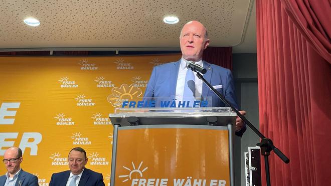 Parteitag: Rinnen zum Spitzenkandidaten der Freien Wähler gewählt | DIE ...