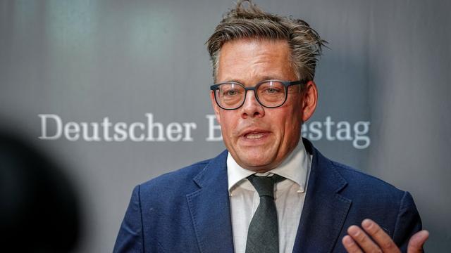 Auto rast über Weihnachtsmarkt: Grüner von Notz zu Anschlag: "Handlungsdefizit" bei Behörden