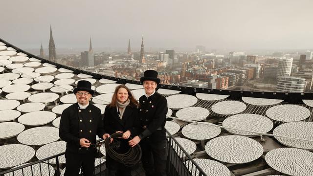 Handwerk: Leonhard: Schornsteinfeger tragen zum Klimaschutz bei