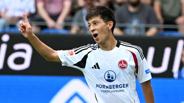 2. Fußball-Bundesliga: "Club" verschlankt Kader: Okunuki zurück nach Japan