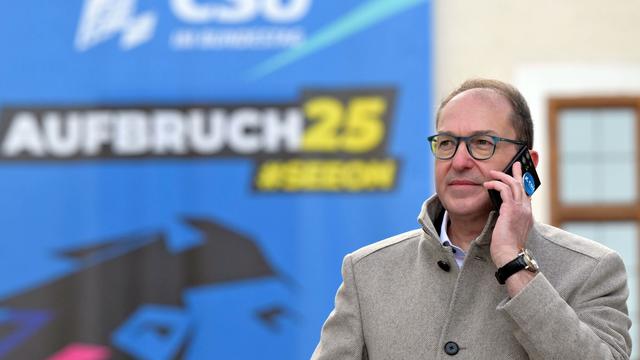 CSU-Klausur in Seeon: CSU fordert Neuaufstellung der Nachrichtendienste