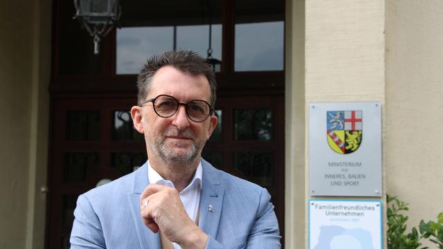 Bundesverfassungsgericht: Polizeikosten: Saarland prüft Regelung für Fußball-Clubs