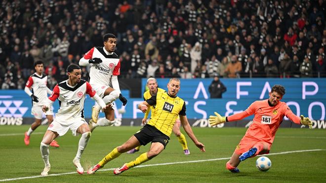 Fußball-Bundesliga: Ekitiké beim 1:0 für die Eintracht.