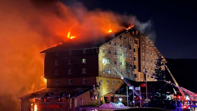 Unglück: 76 Tote bei Brand in türkischem Skihotel