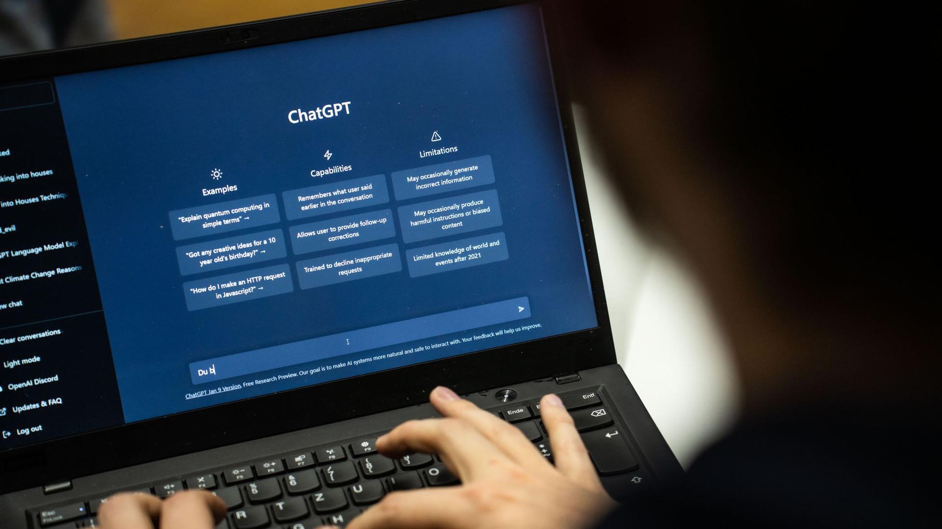 Künstliche Intelligenz: ChatGPT nach Störung wieder in Betrieb