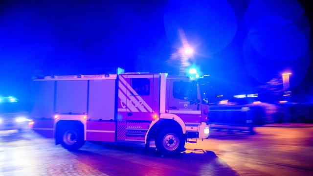 Brände: Brand bei Betriebsgelände in Dessau-Roßlau gelöscht