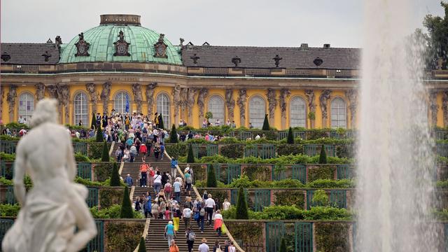 Tourismus: Studie: Schlösser locken Besucher und stärken die Wirtschaft