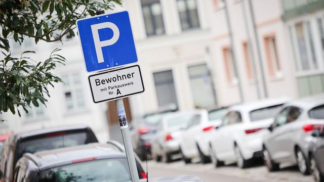 Parkgebühren: DUH: Anwohnerparkausweise auch im Saarland zu günstig