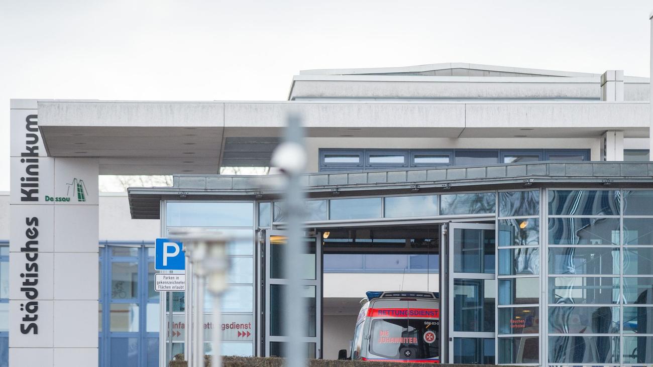 Dessauer Klinikum: Ärztlicher Direktor suspendiert - Was bedeutet das für die Gesundheit?