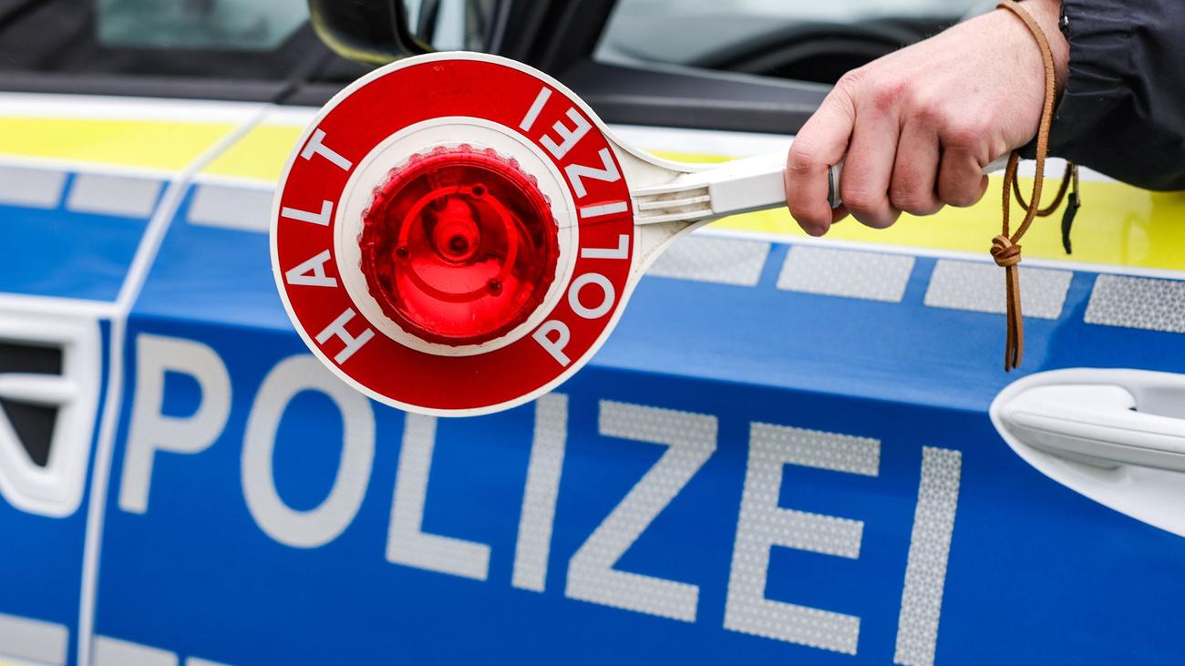 Polizeikontrolle: Ungekühlt und abgelaufen: Transport mit Fleisch ...