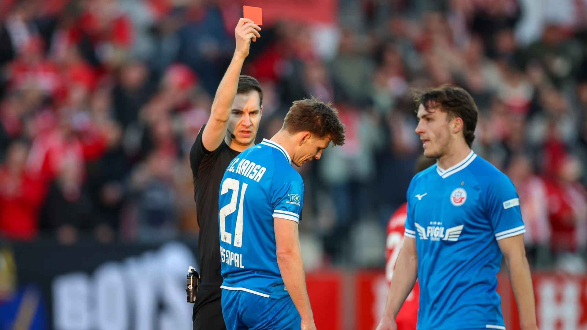 3. Fußball-Liga: Hansa Rostock verliert in Unterzahl in Essen
