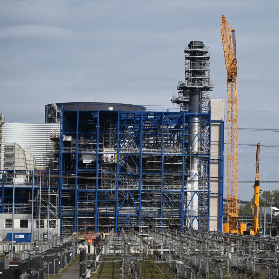 Wrmewende: Energiepark Hafen wird teurer - bleibt aber im Zeitplan | DIE  ZEIT