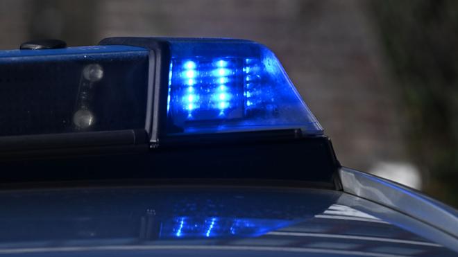 Tragic accident: A 58-year-old pedestrian died in a serious traffic accident. (Symbol image)