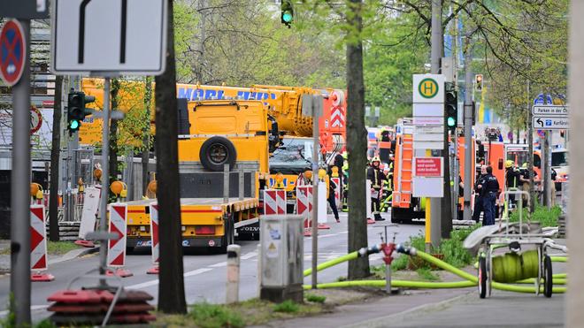 Fires: When the fire brigade arrived at the building, the fire had already recorded all five floors and parts of the flat roof.