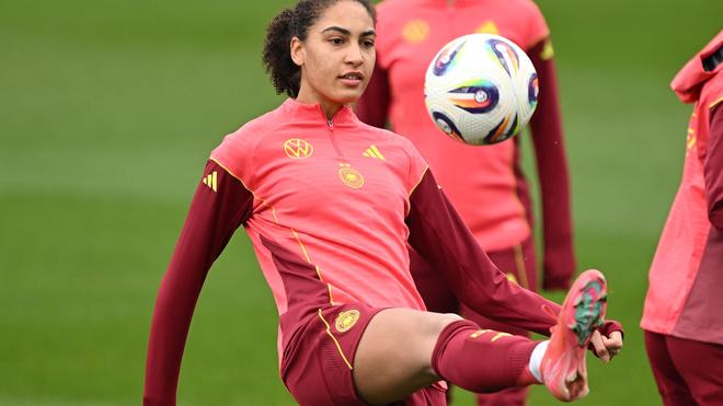 Women's Bundesliga: Play in Wolfsburg next season: Cora Zicai