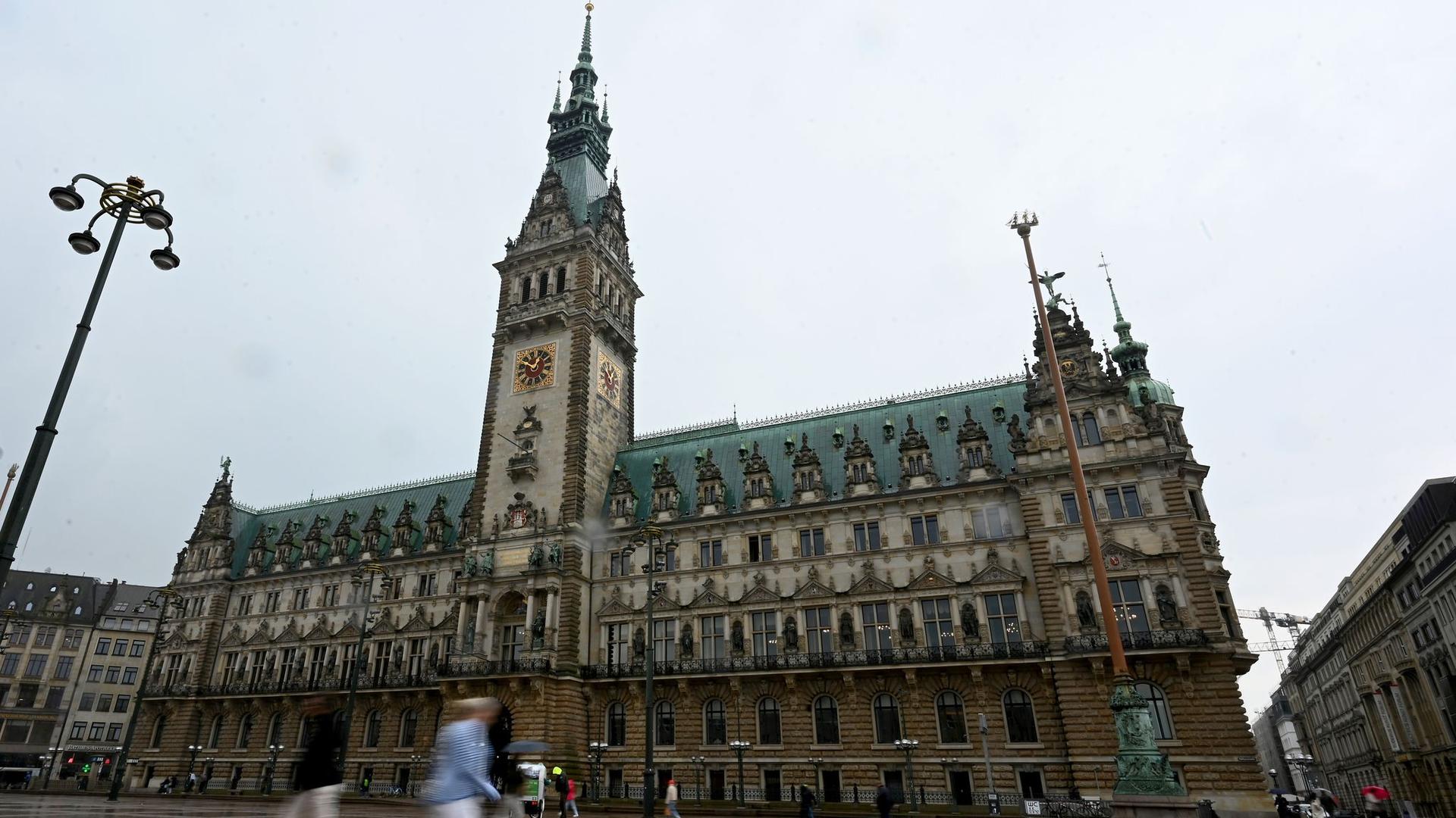 Koalitionsvertrag: Rot-Grün will Kurs halten - Stühletausch im Senat