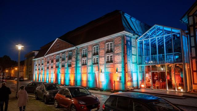 Theater: Run auf "Polizeiruf 110"-Theaterinszenierung in der Stadt