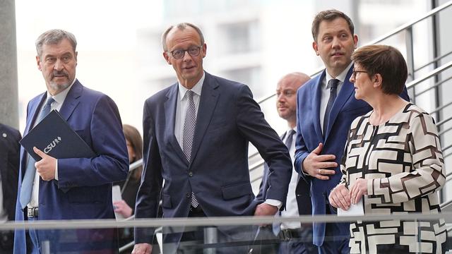 Regierungsbildung: CDU-Kabinettsliste: Erfahrung und eine Prise Überraschung