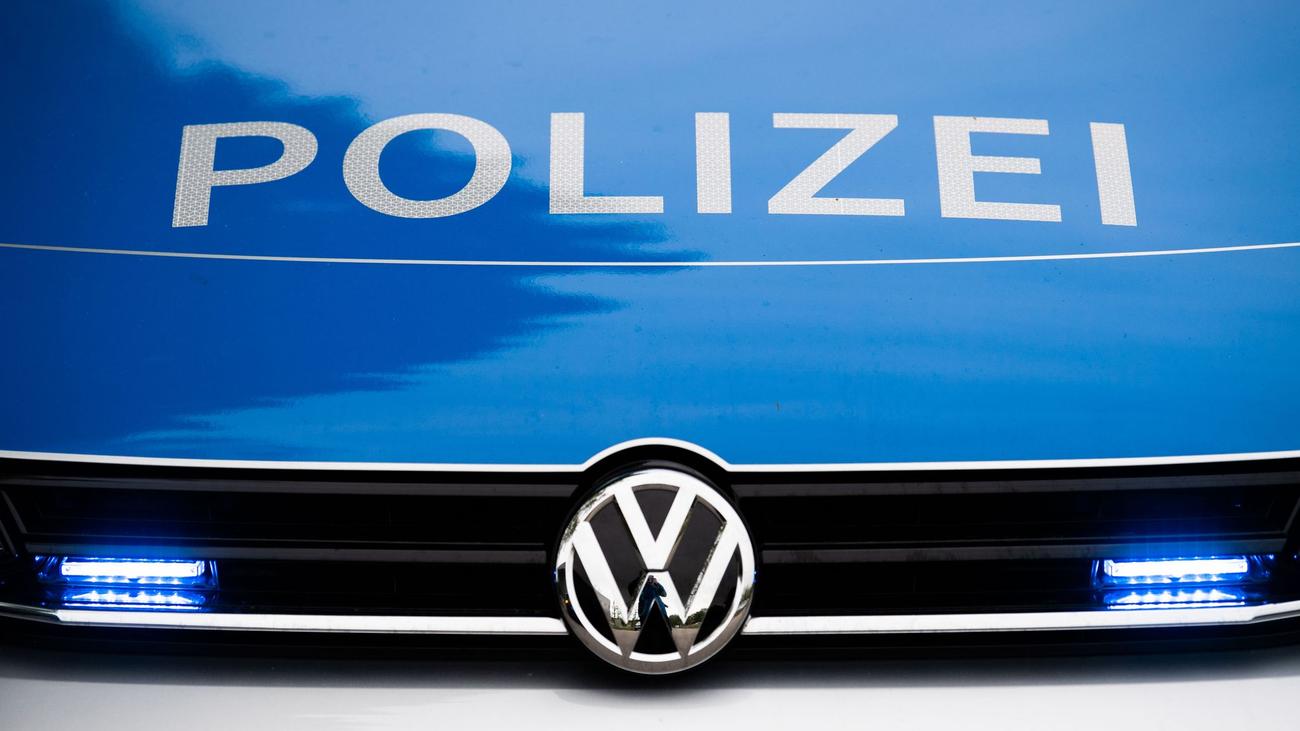 Unfälle: Auffahrunfall auf A5 - Wohnwagen völlig zerstört